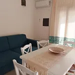 The Fantastic Residenza Badustwo Bedroom Sleeps Six Child شقة باديسي