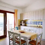 The Fantastic Residenza Badustwo Bedroom Sleeps Six Child شقة