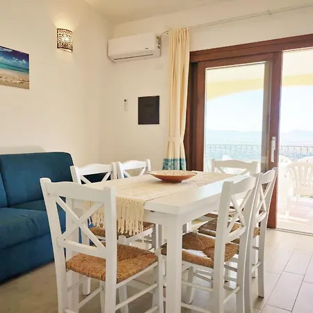 The Fantastic Residenza Badustwo Bedroom Sleeps Six Child شقة باديسي