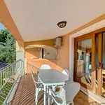 The Fantastic Residenza Badustwo Bedroom Sleeps Six Child Διαμέρισμα Badesi