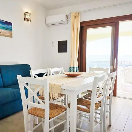 The Fantastic Residenza Badustwo Bedroom Sleeps Six Child Διαμέρισμα Badesi