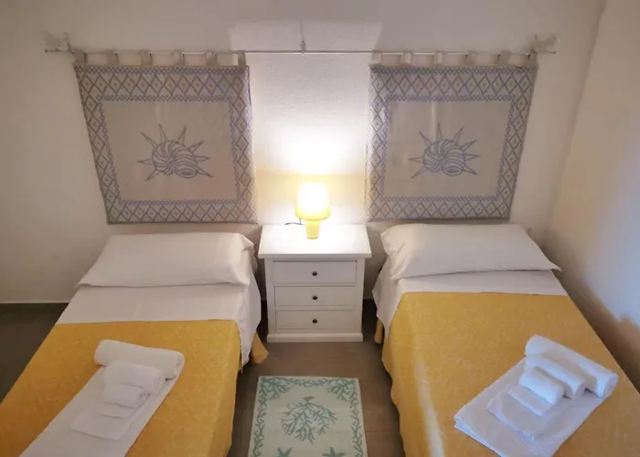 The Fantastic Residenza Badustwo Bedroom Sleeps Six Child Badesi